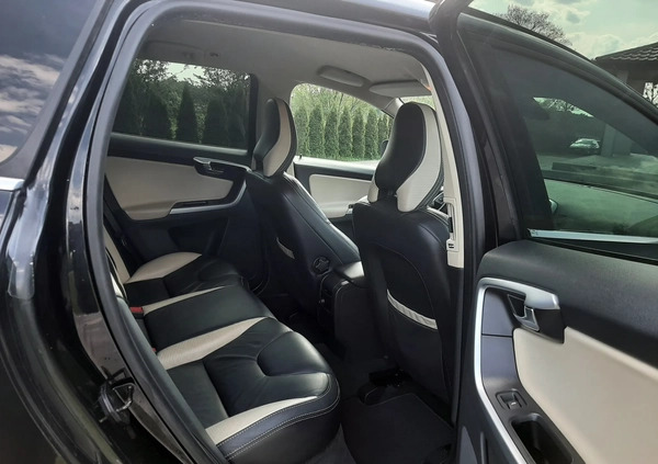 Volvo XC 60 cena 51000 przebieg: 260000, rok produkcji 2011 z Myszyniec małe 466